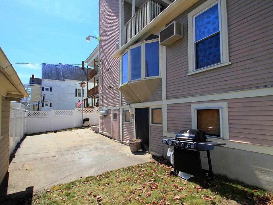 2nd image of 541 Dubuque St #1-3