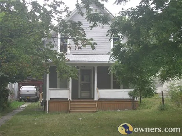 514 10th St, Niagara Falls, NY 14301