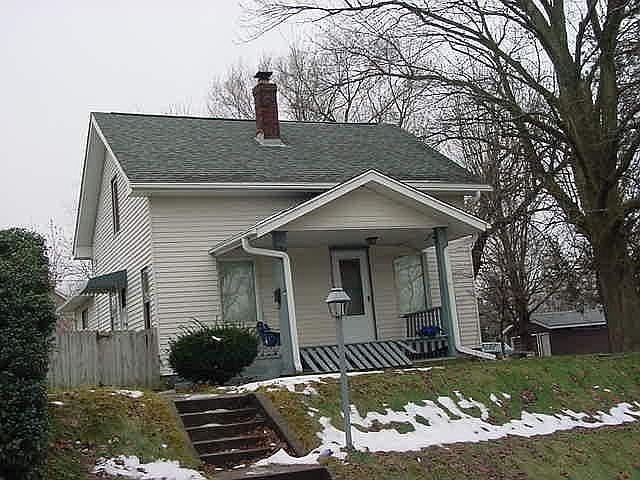 1st image of 214 E Fairview Ave