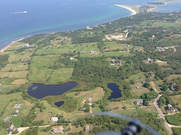 Home situated between 2ponds