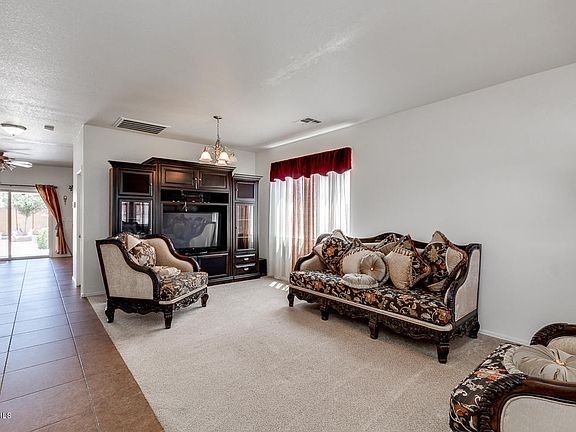 3rd image of 42405 W Capistrano Dr