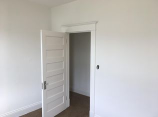 1000 N 1st St APT 2, Springfield, IL 62702