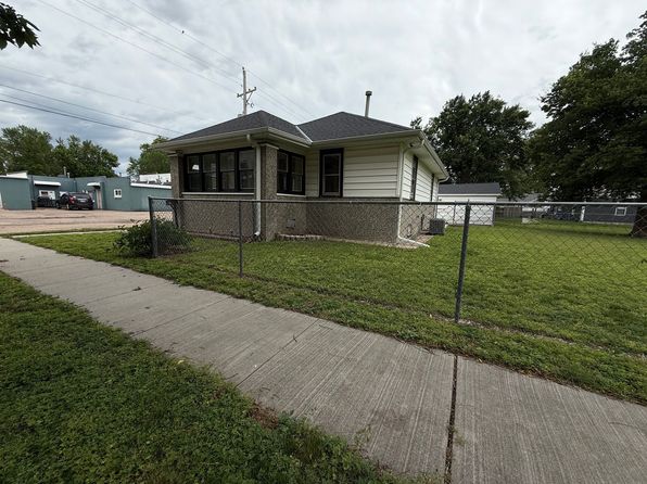 1514 N Wheeler Ave
