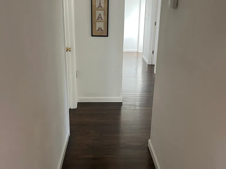 404 Bixby Dr — Photo 5