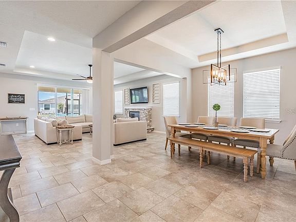 2nd image of 32358 Pinson Ln