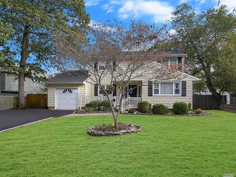 1st image of 141 Woodland Dr