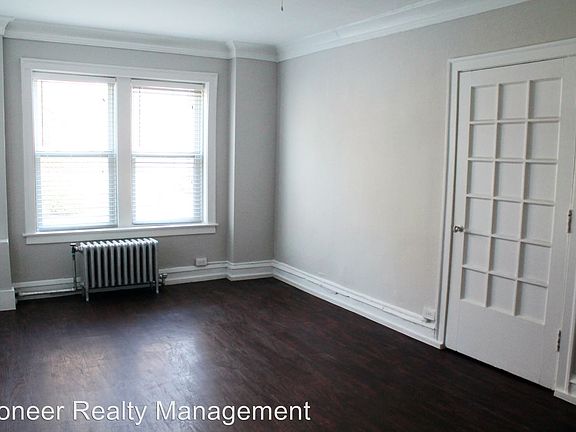 5th image of 6748 N Ashland Ave APT 110