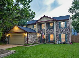 1707 Woodhollow Dr, Euless, TX 76039