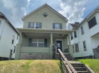1404 Oregon Ave, Steubenville, OH 43952