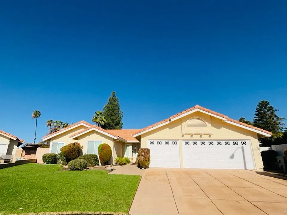 26066 Huxley Dr