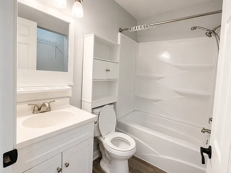 440 Atlanta Ct — Photo 18
