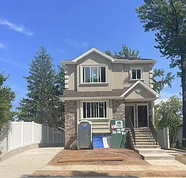 16 Hillcrest Street, #1