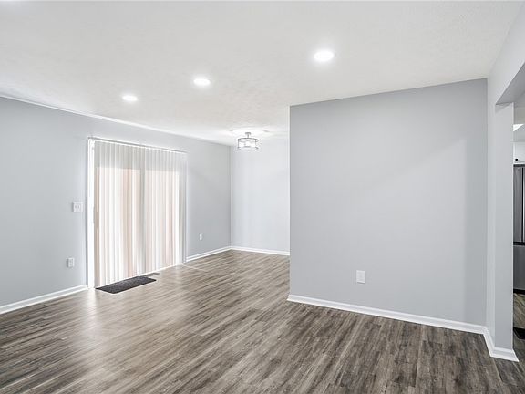 5th image of 5520 Cobblegate Dr #C