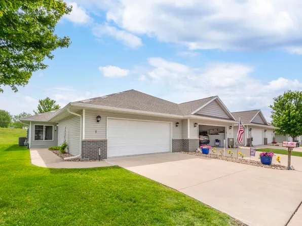 4102 Legacy Ln Unit 1, Cedar Falls, IA 50613