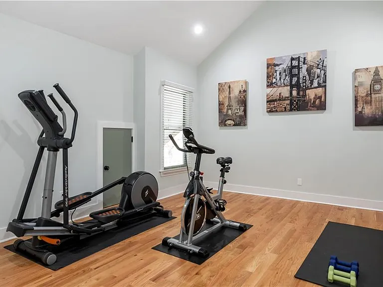1393 Glenwood Ave SE — Photo 55