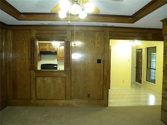 5th image of 108 Windsor Dr