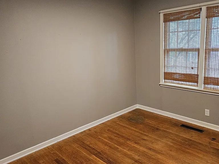 2840 N Cotner Blvd #1 — Photo 8