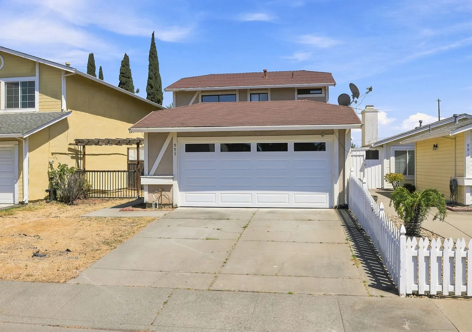 Fairfield, Remodeled 4 Bedroom Home on Quiet Court with Flexible Layout — Photo 1