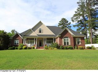 5404 Summer Duck Rd, Fayetteville, NC 28314