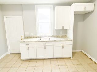 142 E Cartwright Ave, Saint Louis, MO 63125