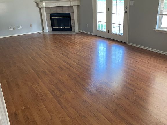 4th image of 8202 E Lindy Ln
