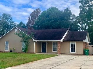 6924 Pinehurst Dr, Ocean Springs, MS 39564