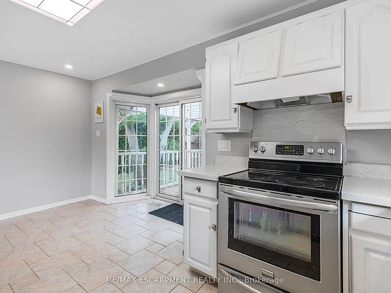 71 Organ Cres #MAIN — Photo 11