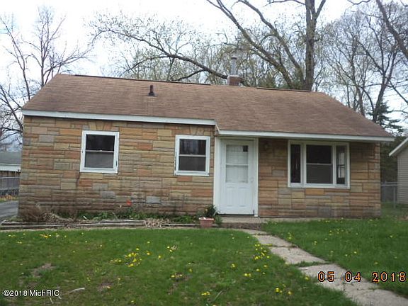 2nd image of 2424 Stevens Ave