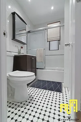 Rented by The Syper Group | media 13