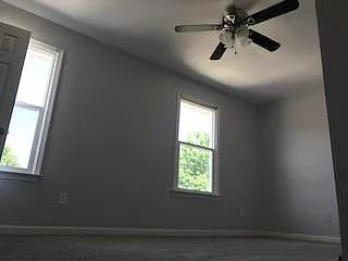 Large 2nd bedroom--Freshly Painted/New Carpet/New Windows/Ne