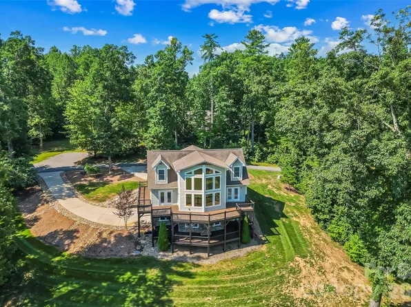 94 Fairway Dr S, Nebo, NC 28761