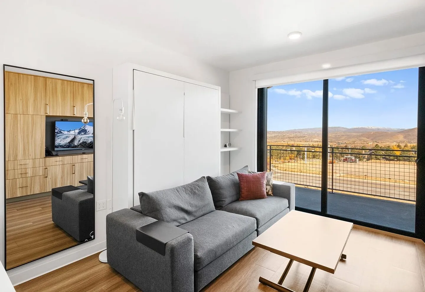 Studio, 338 sqft, $3,100 — Photo 1