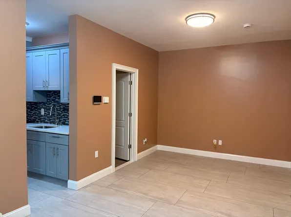 2975 Valentine Ave, Bronx, NY 10458