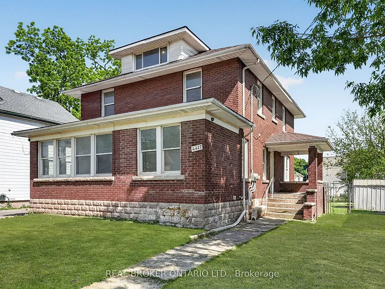 4417B Ellis St — Photo 3