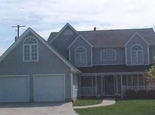 210 Troon Ct, Versailles, KY 40383