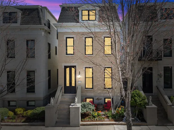 3532 Galt House Dr, Saint Charles, MO 63301