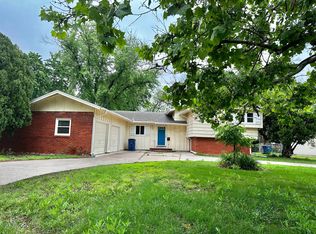 8114 E Morningside Dr, Wichita, KS 67207