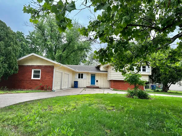 8114 E Morningside Dr, Wichita, KS 67207