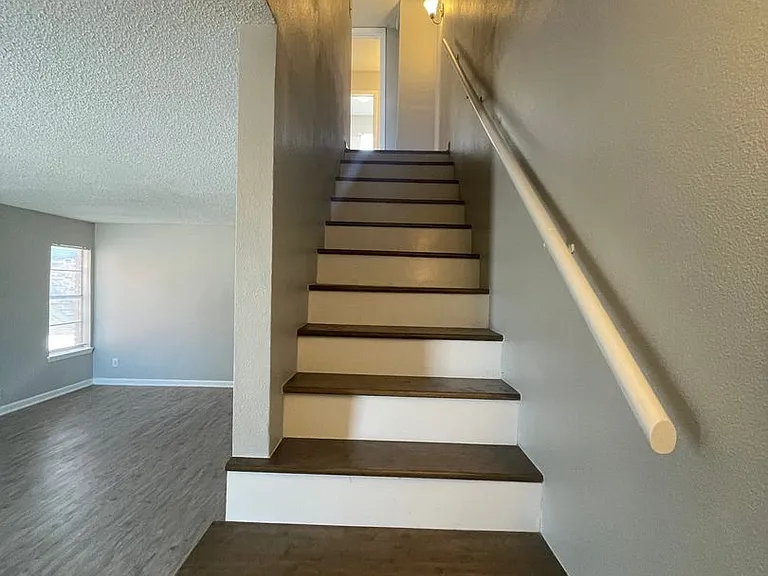 9526 Contessa Dr — Photo 7