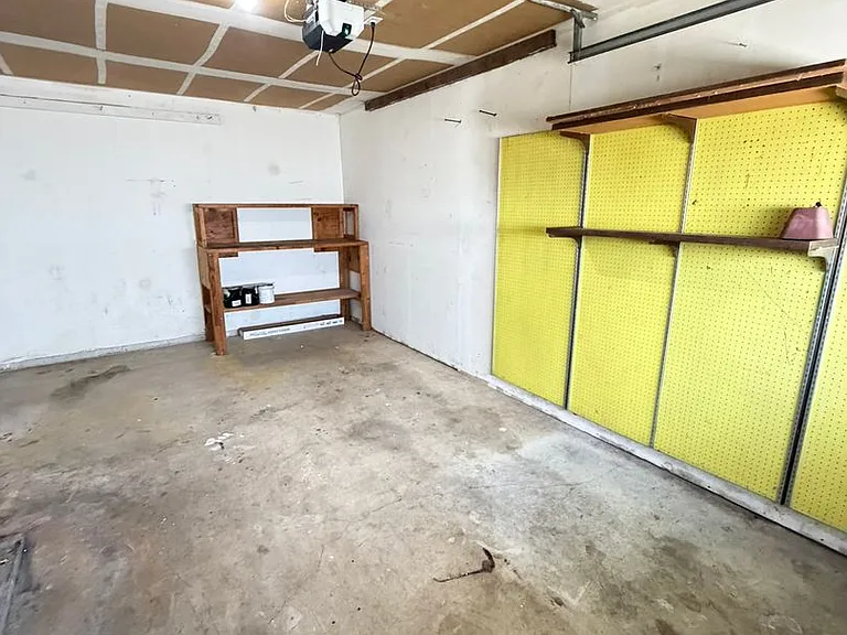 3998 Linn Ave SE — Photo 25