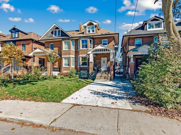 43 Highview Cres #1, Toronto, ON M6H 2Y3