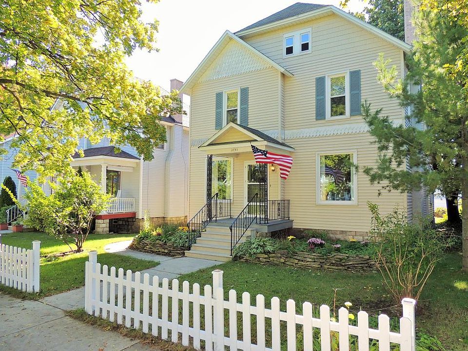 1455 Newberry Ave WI Zillow Apartments for Rent in