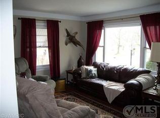 2008 Melvin St SW, Wyoming, MI 49519