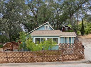 1557 Edge Cliff Dr, Lake Arrowhead, CA 92352