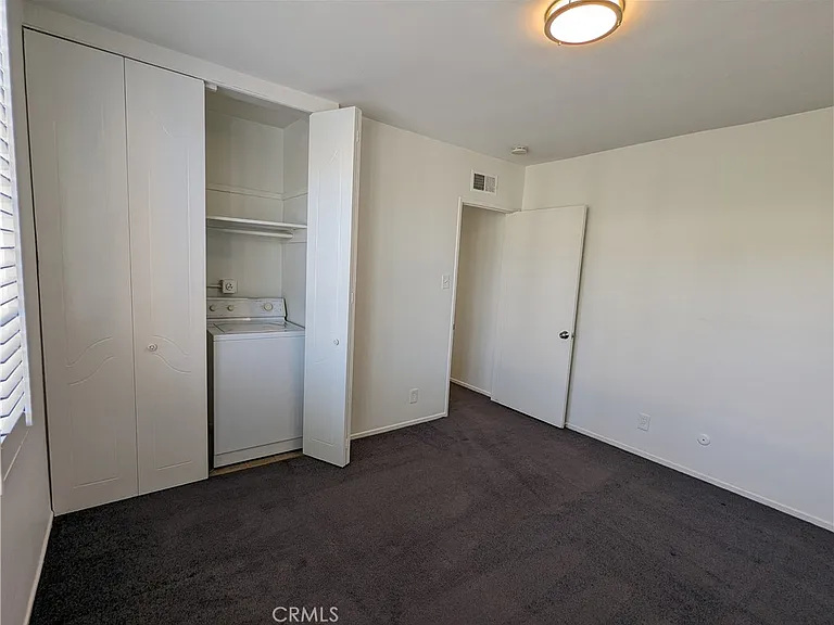589 Fairview Ave — Photo 35