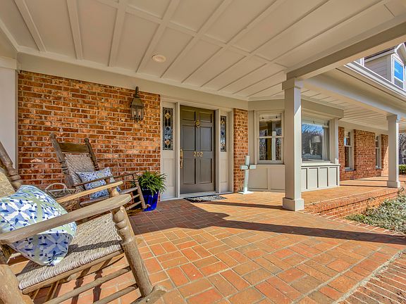 3rd image of 202 Collins Creek Rd