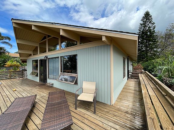 Front of home from lanai~new paint color and south facing front lanai area