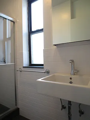 Rented by Waverly Realty Associates | media 9