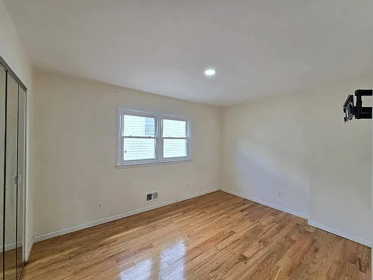 87 Pacific Ave #2 — Photo 16