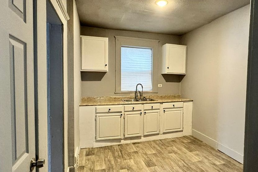 2651 Vicksburg St, Detroit, MI 48206 Zillow